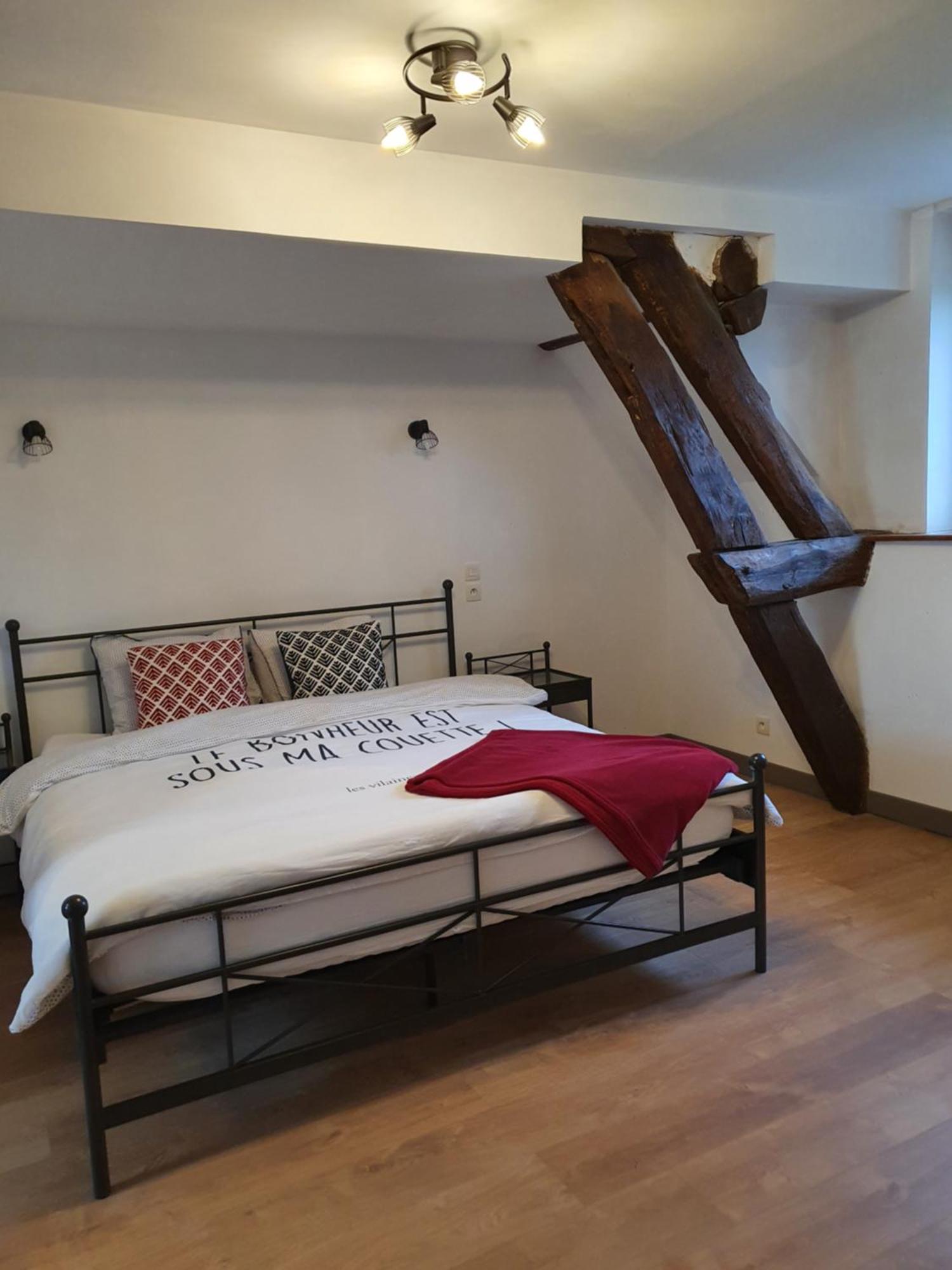 Au Petit Paradis Sainte-Gauburge-Sainte-Colombe Room photo